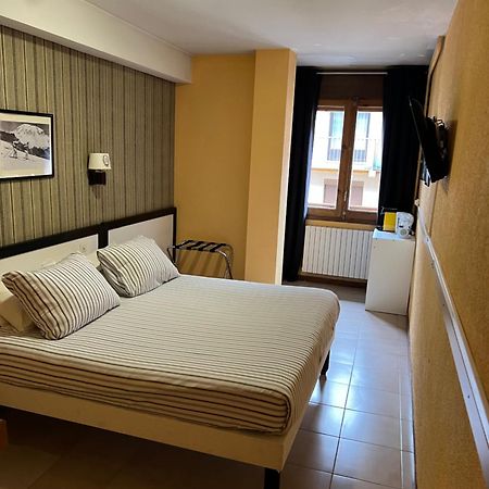 Hotel Copacabana パス・デ・ラ・カサ エクステリア 写真