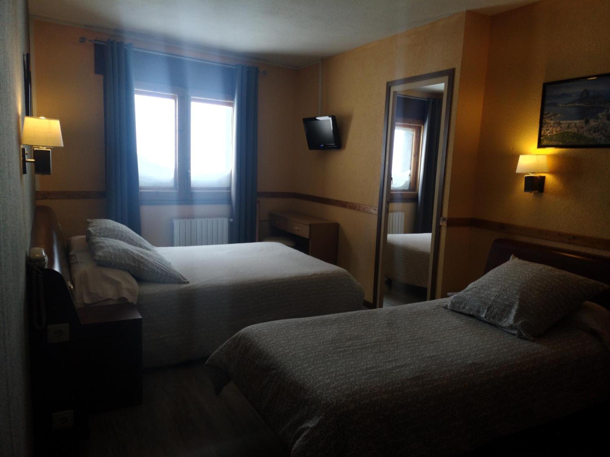 Hotel Copacabana パス・デ・ラ・カサ エクステリア 写真