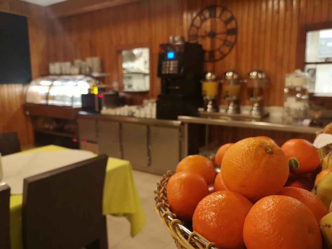 Hotel Copacabana パス・デ・ラ・カサ エクステリア 写真