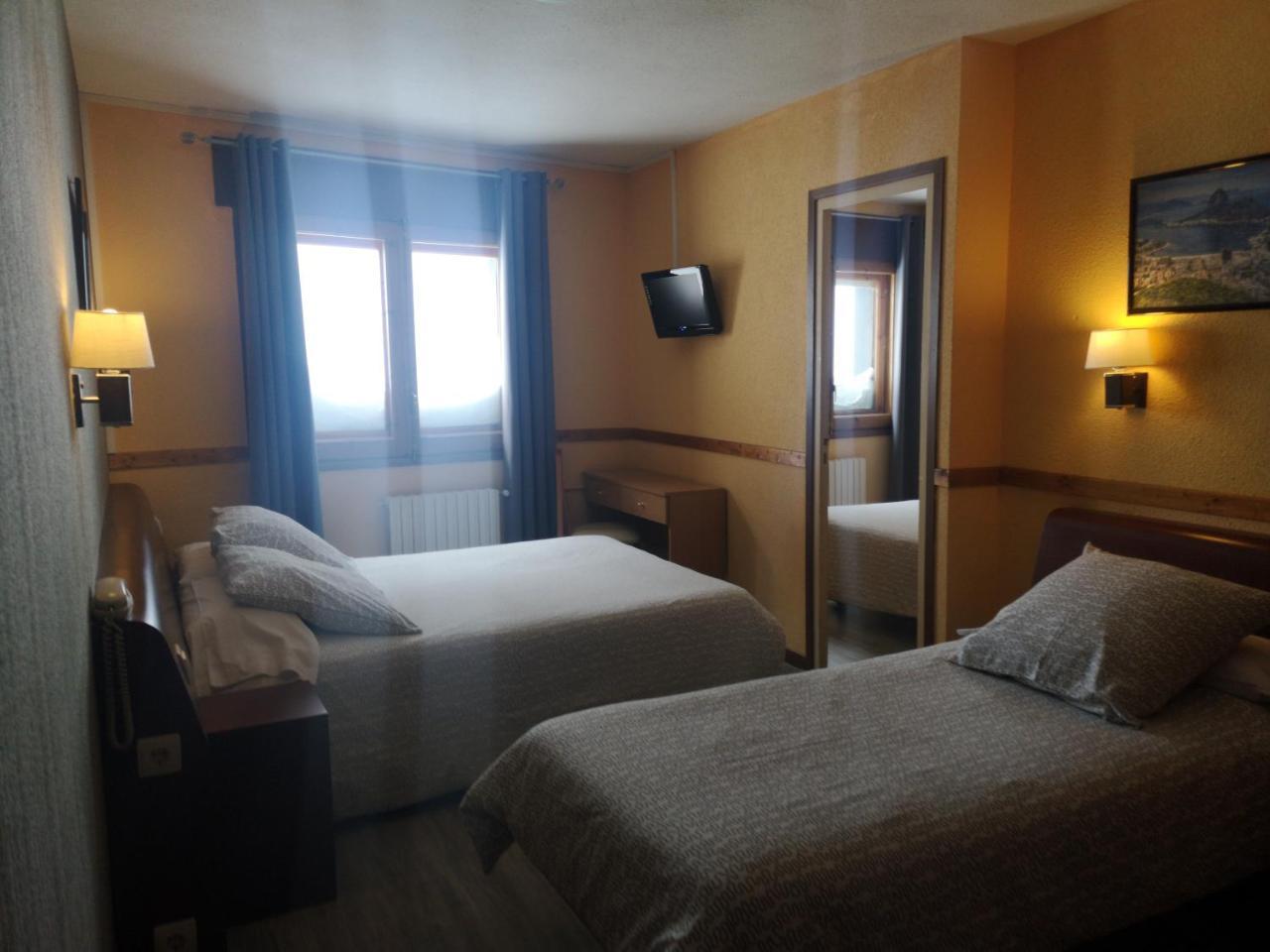 Hotel Copacabana パス・デ・ラ・カサ エクステリア 写真